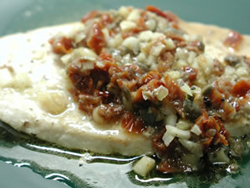 ピアッティのレシピ：カジキマグロのドライトマト＆ケッパーソース